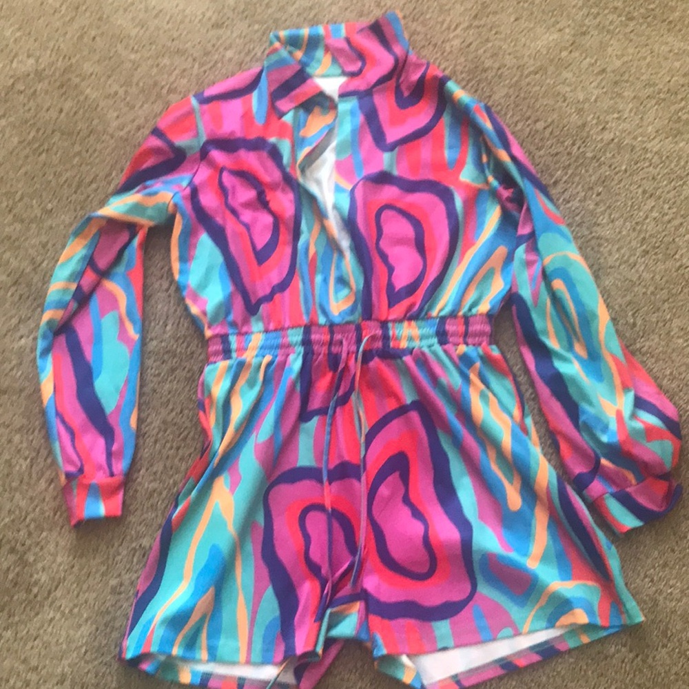 Long sleeves roper.